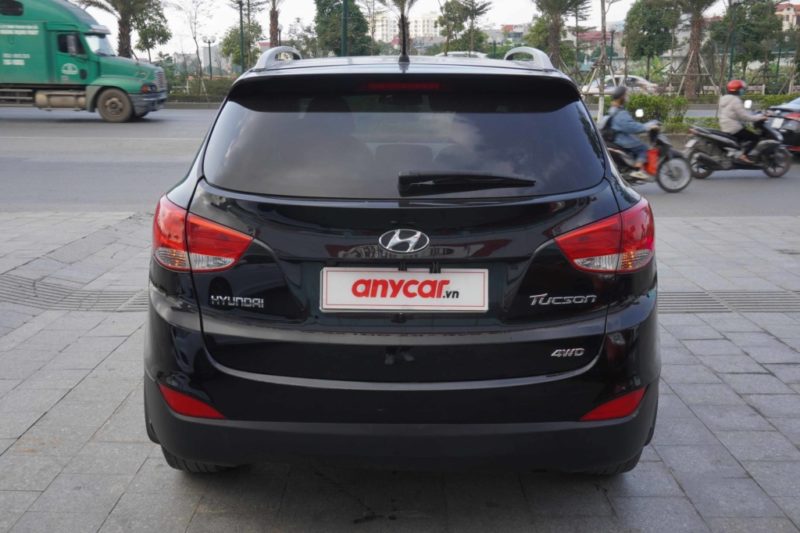 Hyundai Tucson 2.0 4WD 2.0AT 2012 - 4