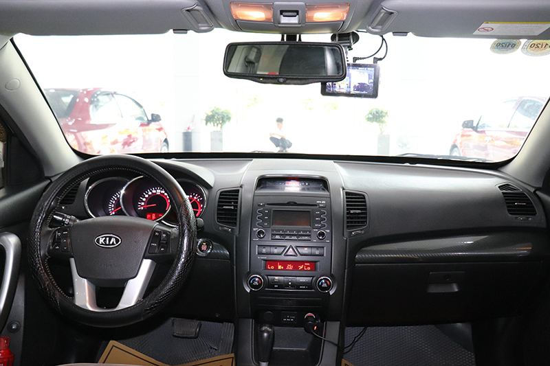 Kia Sorento 2.4AT 2011 - 7