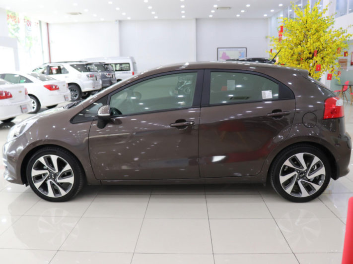 Kia Rio 1.4AT 2015 - 7