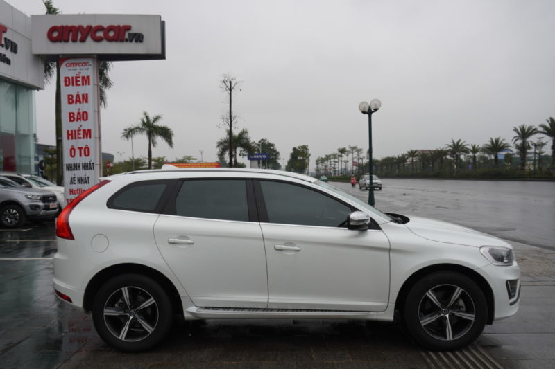 Volvo XC60 2.0AT 2016 - 2