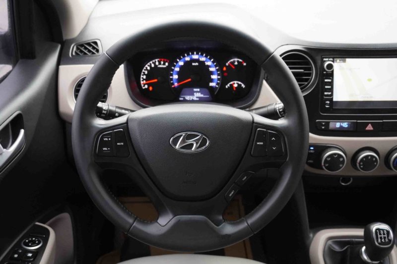 Hyundai i10 Sedan 1.2MT 2016 - 16