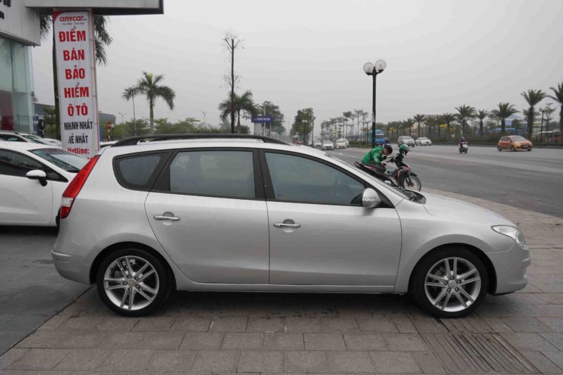 Hyundai i30 1.6AT 2009 - 2