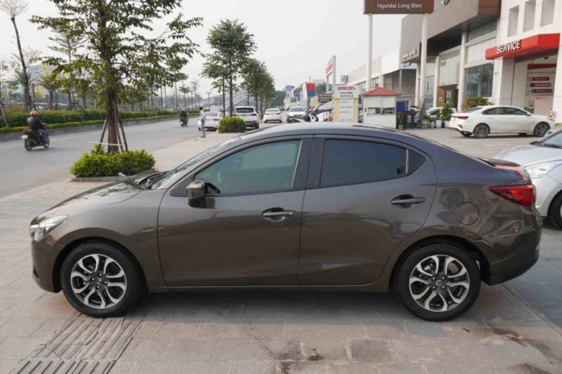 Mazda 2 Sedan 1.5AT 2015 - 6