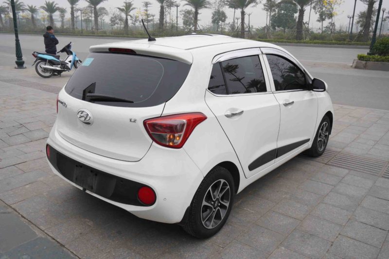 Hyundai i10 Hatchback 1.2MT 2017 - 3