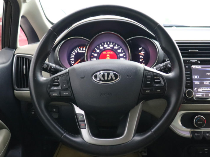 Kia Rio 1.4AT 2015 - 12