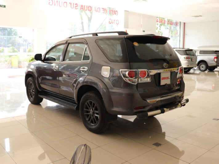 Toyota Fortuner 2.7AT 2015 - 6