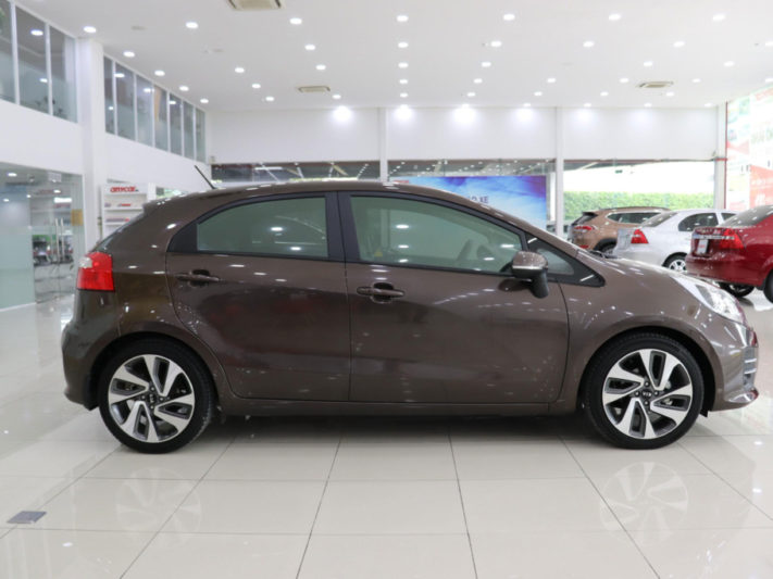 Kia Rio 1.4AT 2015 - 8