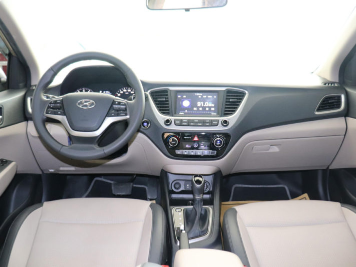 Hyundai Accent 1.4AT 2018 - 8