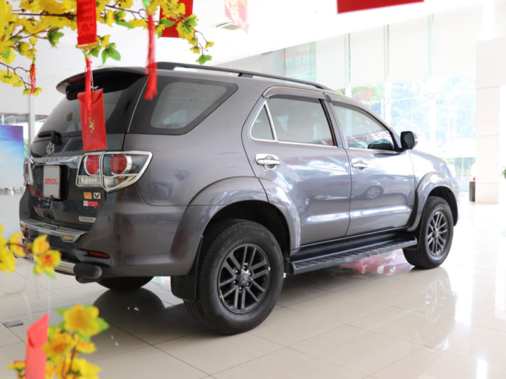 Toyota Fortuner 2.7AT 2015 - 4