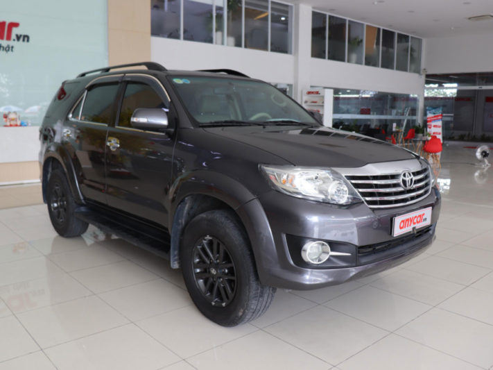 Toyota Fortuner 2.7AT 2015 - 1