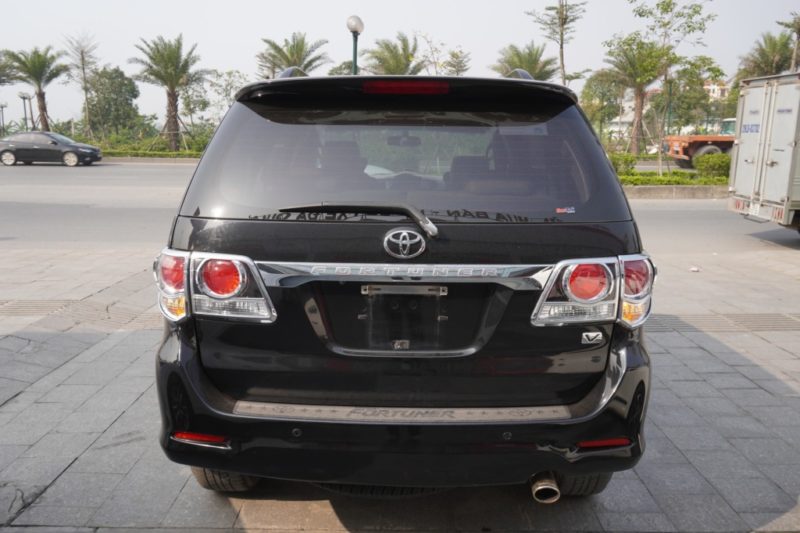 Toyota Fortuner V 4x2 2.7AT 2015 - 4