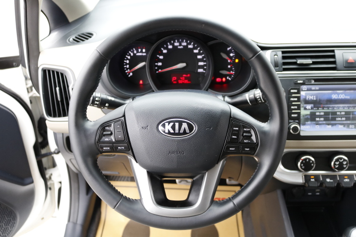 Kia Rio 1.4AT Sedan 1.4AT 2016 - 16