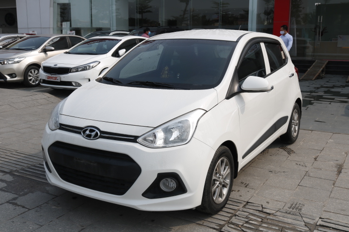 Hyundai i10 1.0AT 2015 - 6