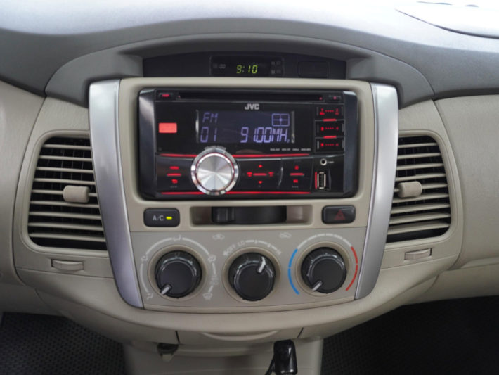 Toyota Innova 2.0MT 2014 - 16