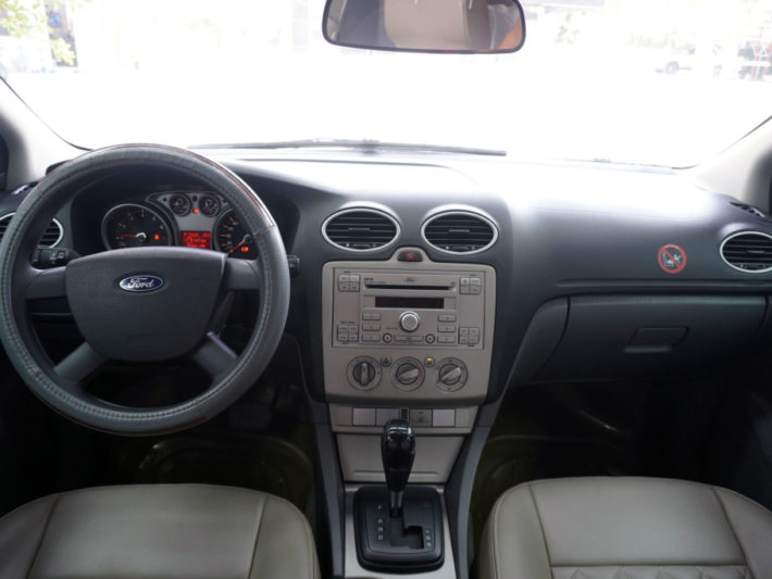 Ford Focus 1.8AT 2011 - 9