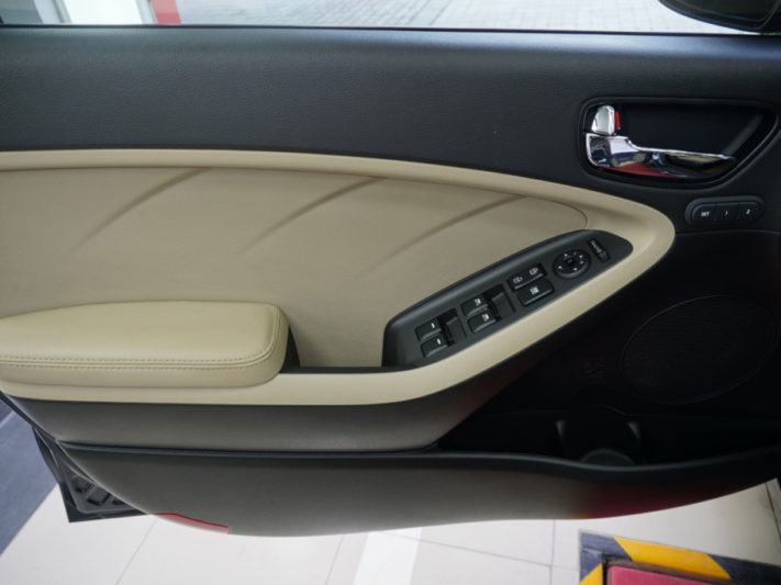 Kia Cerato 1.6AT 2018 - 26