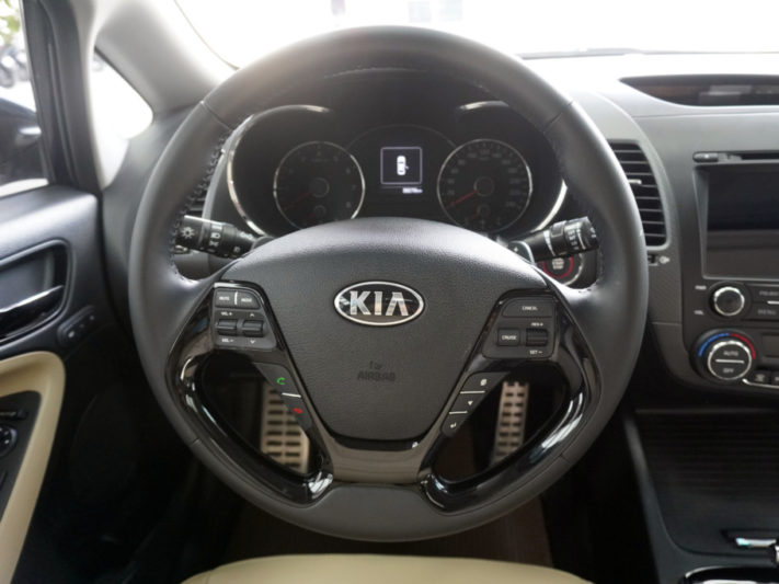 Kia Cerato 1.6AT 2018 - 12