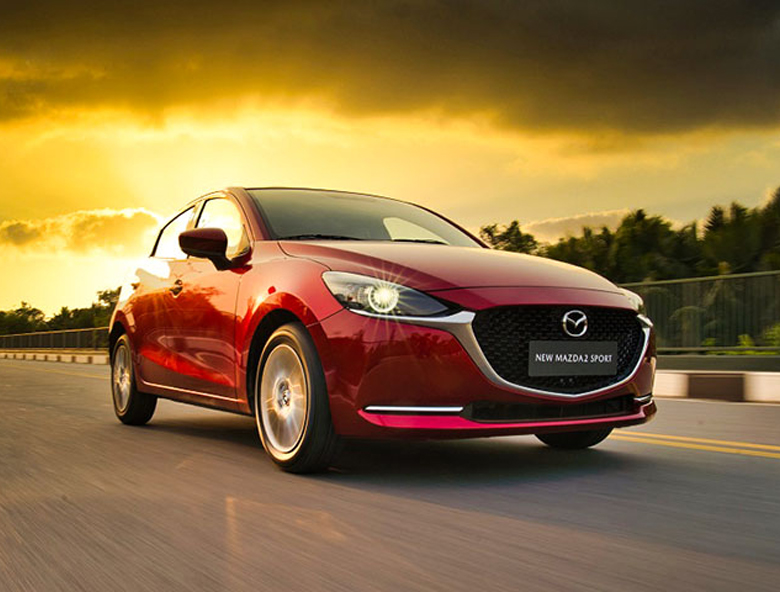 MAZDA 2