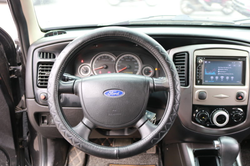 Ford Escape 2.3AT 2013 - 16