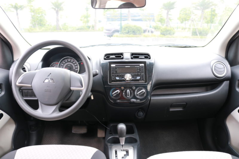 Mitsubishi Mirage 1.2AT 2018 - 13