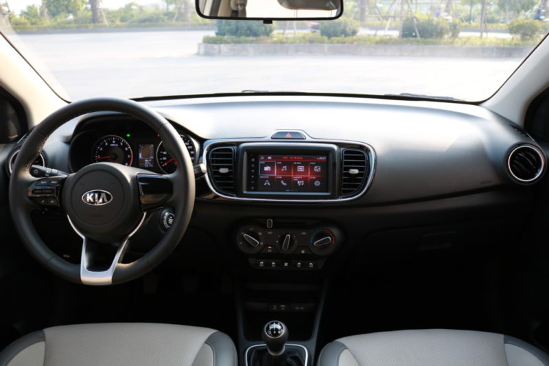 Kia Soluto Deluxe 1.4MT 2019 - 12