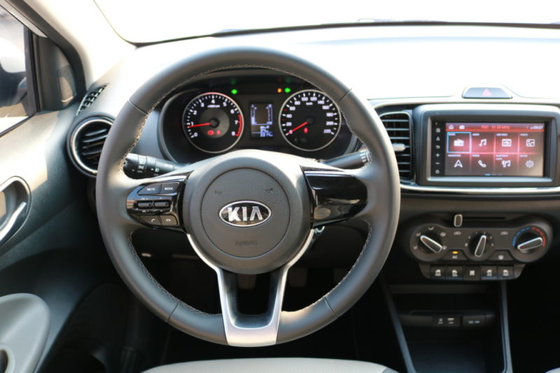 Kia Soluto Deluxe 1.4MT 2019 - 15