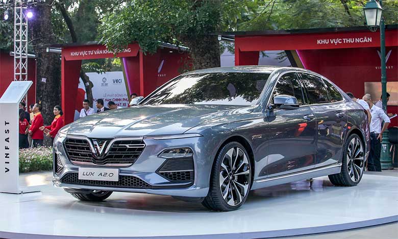 Vinfast Lux SA2.0 2020 sedan - 11