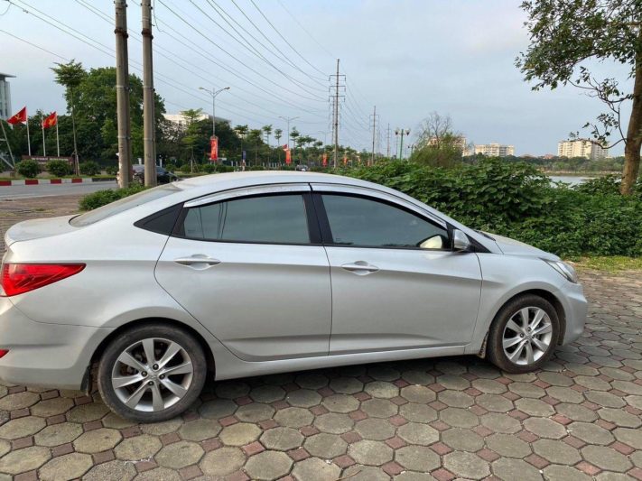 Hyundai Accent 1.4AT 2011 - 2