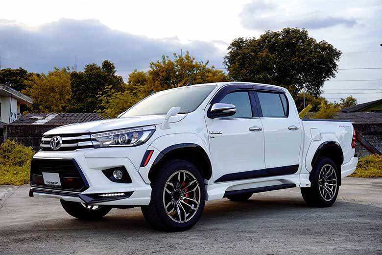 Toyota Hilux 2020: giá bán và đánh giá - 2