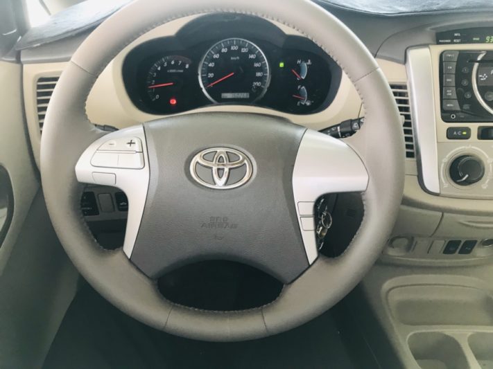 Toyota Innova G 2.0AT 2013 - 8