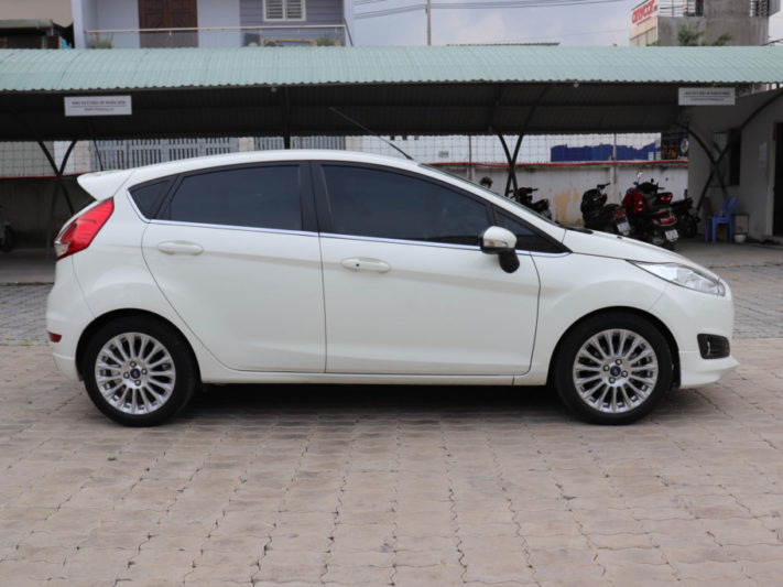 Ford Fiesta 1.0AT 2017 - 4