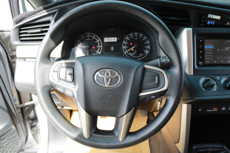 Toyota Innova E 2.0MT 2018 - 17