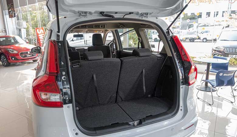 Khoang hành lý xe Suzuki Ertiga 2020
