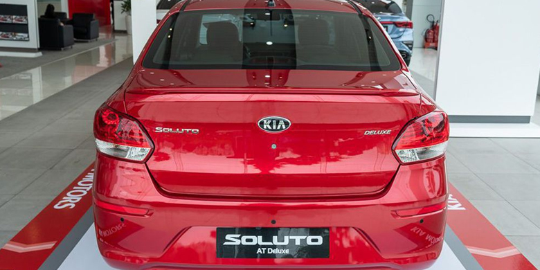 Đuôi xe Kia Soluto 2020