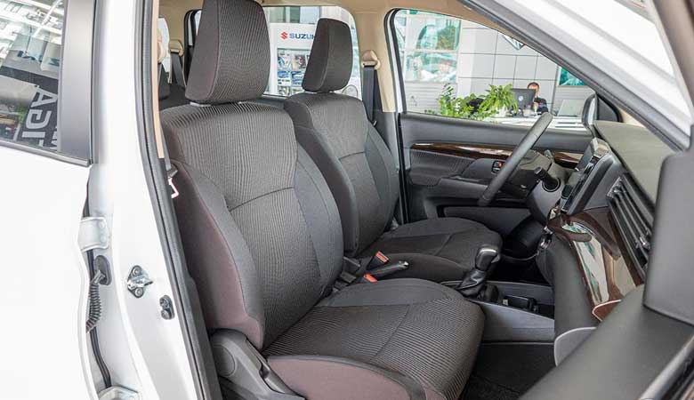 Ghế ngồi xe Suzuki Ertiga 2020