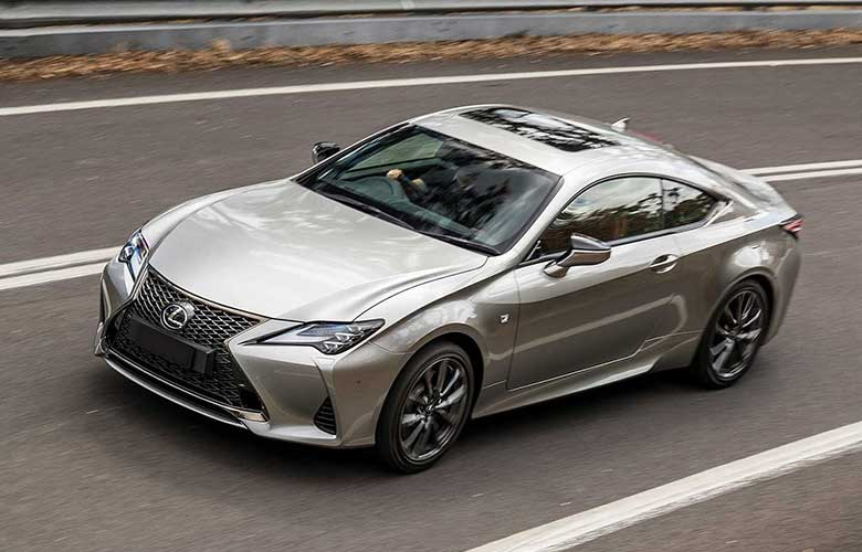 So sánh xe Lexus RC 300 2020 và Chevrolet Camaro 2020: Chọn xe Nhật hay xe Mỹ? - 17