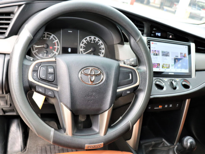 Toyota Innova E 2.0MT 2019 - 16