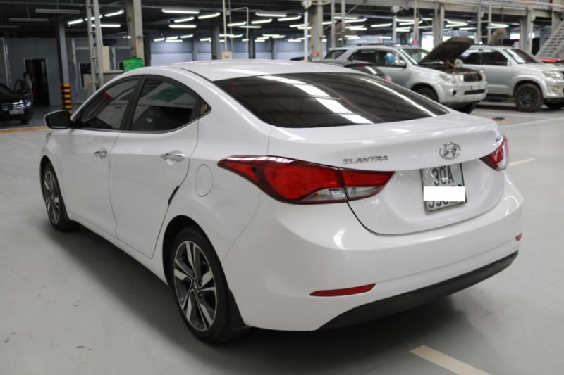 Hyundai Elantra 1.6AT 2014 - 3