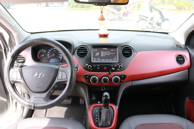 Hyundai i10 Sedan 1.2AT 2019 - 13