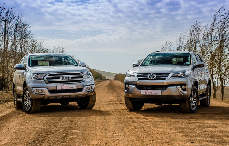 So sánh xe Toyota Fortuner 2020 và Ford Everest 2020: SUV Mỹ đáng tiền hơn?  - 1