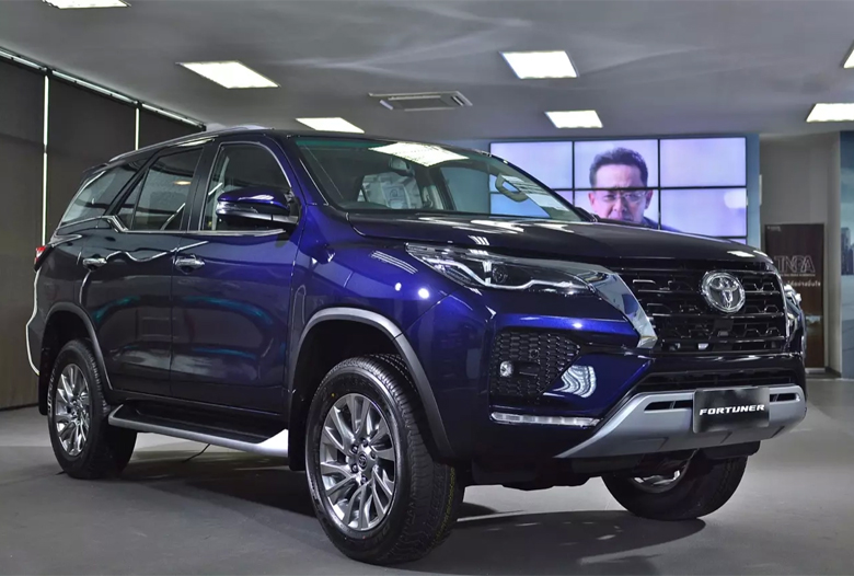 Toyota Fortuner 2020 hình ảnh giá xe và khuyến mãi cập nhật 5P1 lần