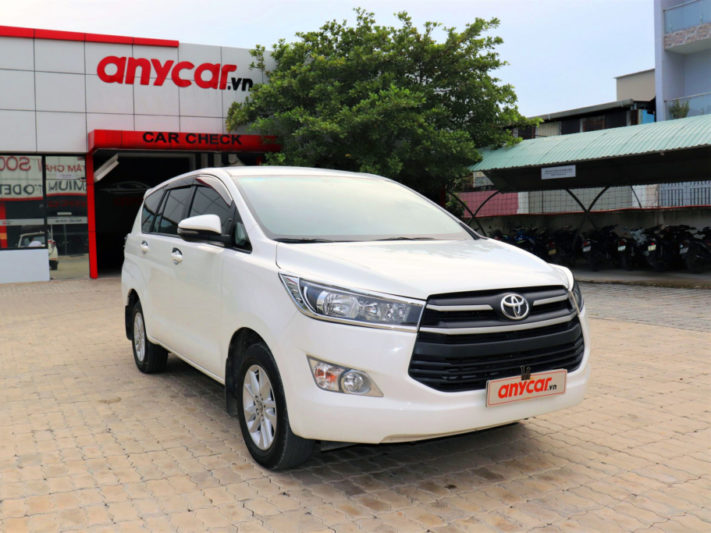 Toyota Innova E 2.0MT 2019 - 1