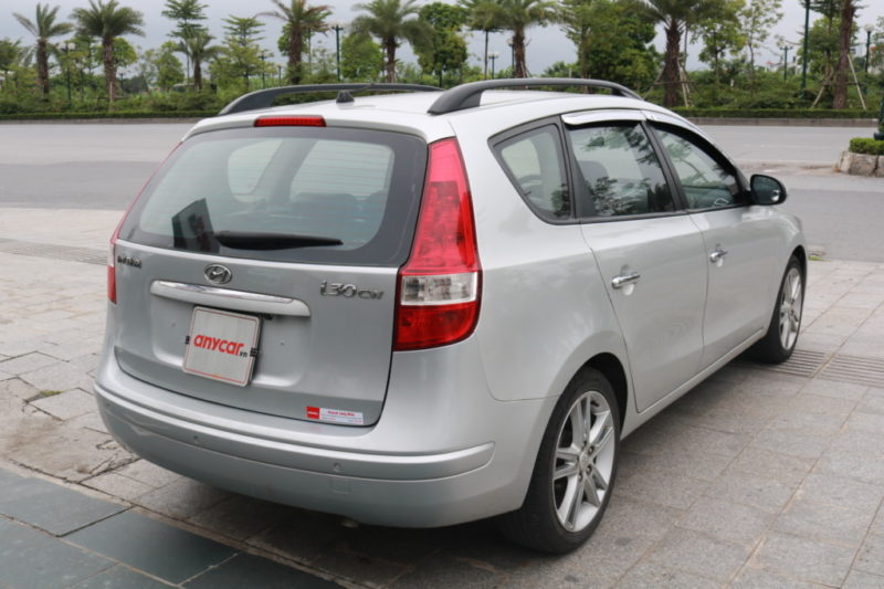 Hyundai i30 1.6AT 2009 - 2