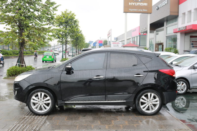 Hyundai Tucson 2.0 4WD 2.0AT 2012 - 6