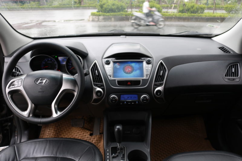 Hyundai Tucson 2.0 4WD 2.0AT 2012 - 13