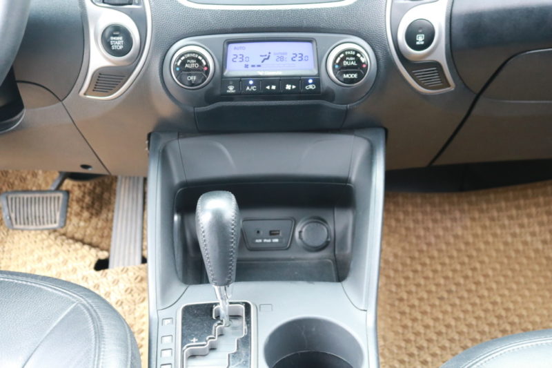 Hyundai Tucson 2.0 4WD 2.0AT 2012 - 14