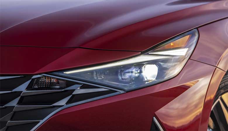 Đánh giá phần đầu xe Hyundai Elantra 2021