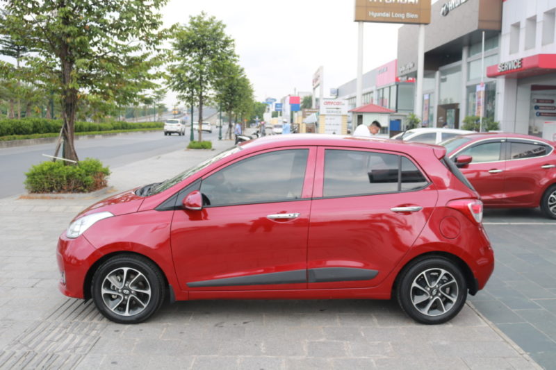 Hyundai i10 Hatchback 1.2AT 2017 - 4