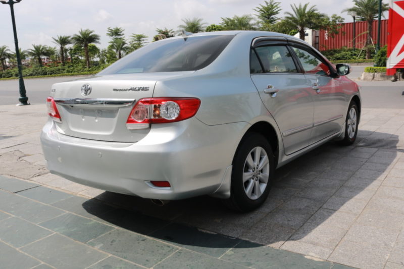 Toyota Altis 1.8AT 2011 - 6