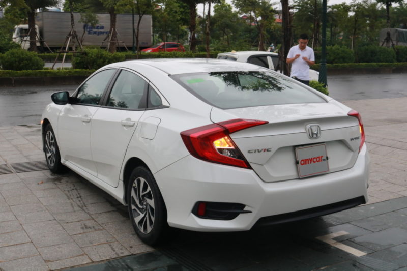 Honda Civic E 1.8AT 2019 - 8